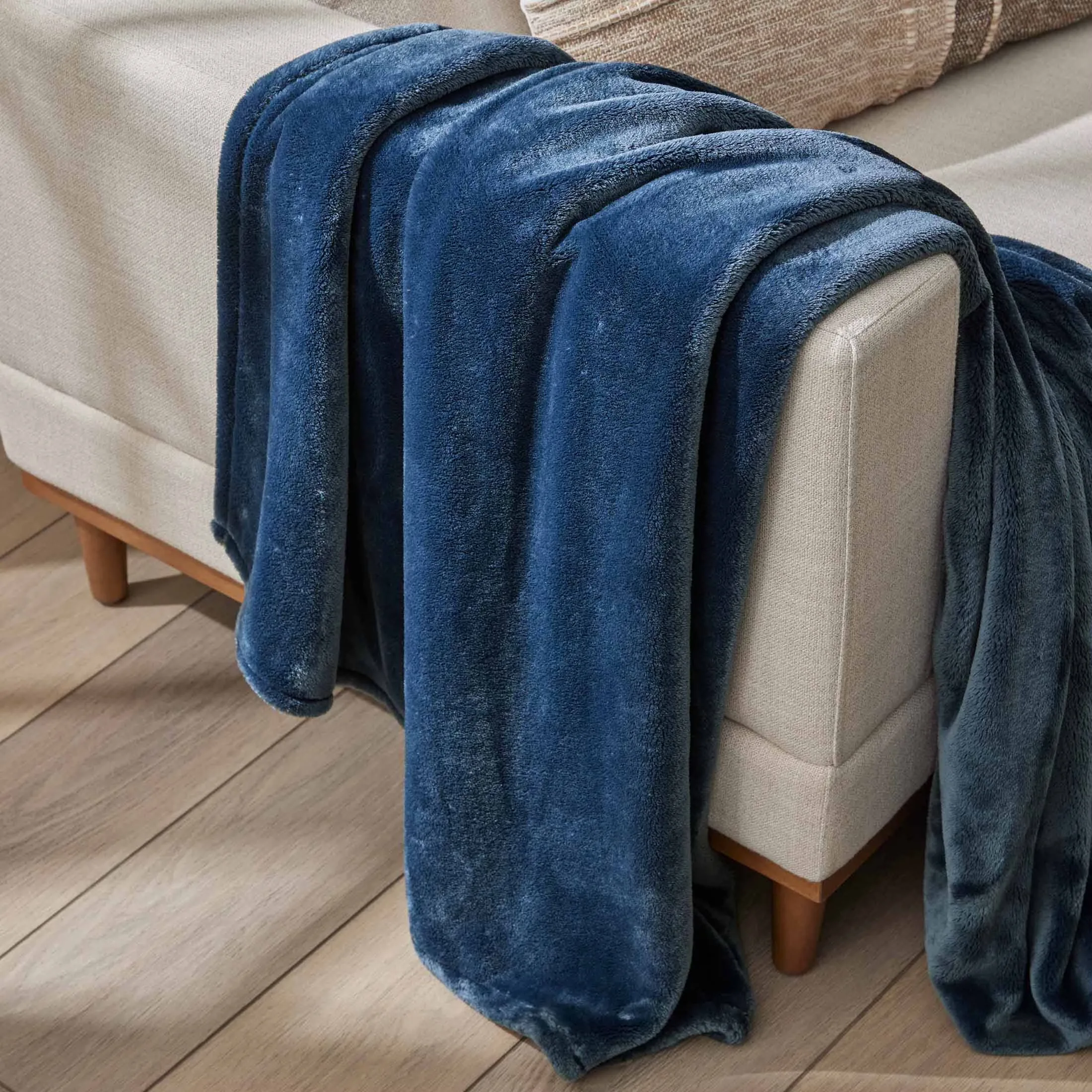 6. Better Homes & Gardens Soft Plush Throw Blanket (Large)