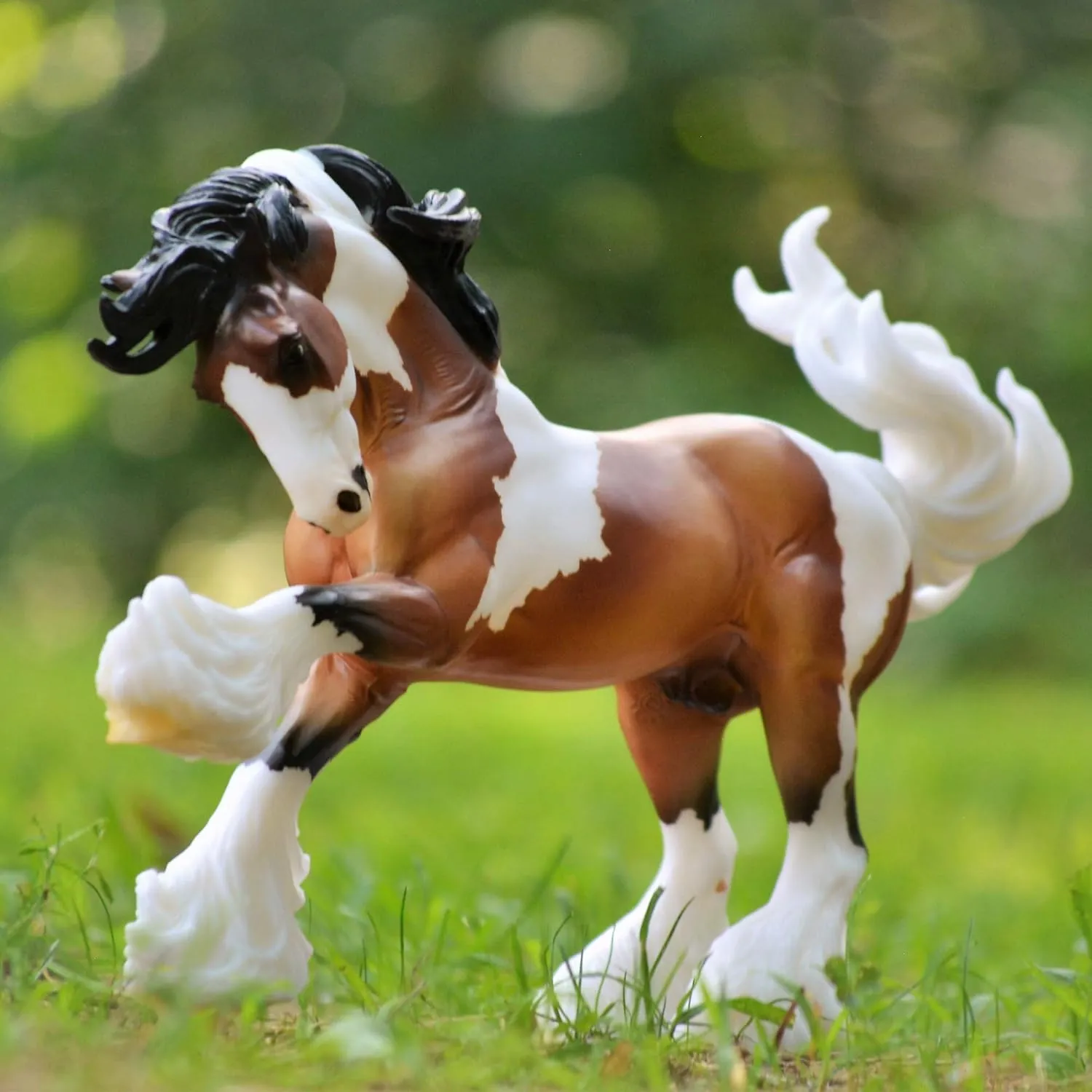 3. Breyer Traditional Gypsy Vanner Horse